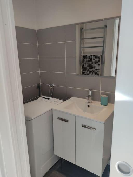 Cozy Apartment Free Parking Caen Buitenkant foto
